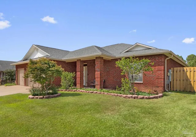 Photo 2 of Single family home for sale at 6018 Patch Ln, Pensacola, FL 32526 | MLS# 681324 | Listing updated on 2026-08-15