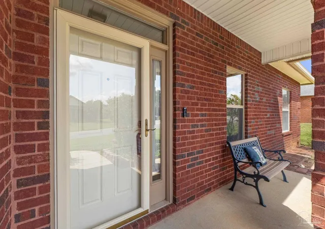 Photo 4 of Single family home for sale at 6018 Patch Ln, Pensacola, FL 32526 | MLS# 681324 | Listing updated on 2026-08-15