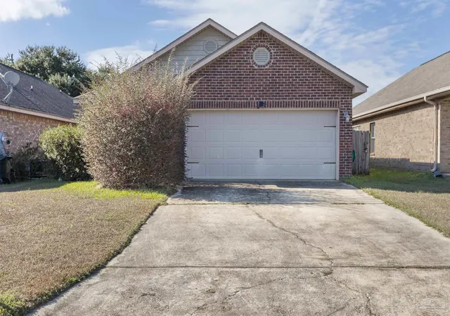 Photo 3 of Single family home for sale at 8855 Ridgebrook Ct, Pensacola, FL 32534 | MLS# 676223 | Listing updated on 2026-09-02