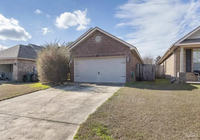 Photo 3 of Single family home for sale at 8855 Ridgebrook Ct, Pensacola, FL 32534 | MLS# 676223 | Listing updated on 2026-09-02