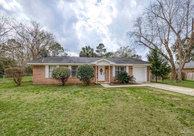 Homes for sale in Cantonment, FL | 3525 Applewood Ln, Cantonment, FL 32533 | MLS# 678053