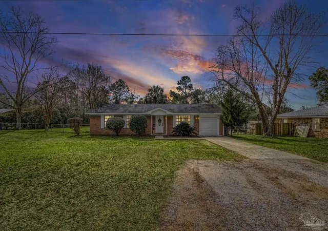 Homes for sale in Cantonment, FL | 3525 Applewood Ln, Cantonment, FL 32533 | MLS# 678053