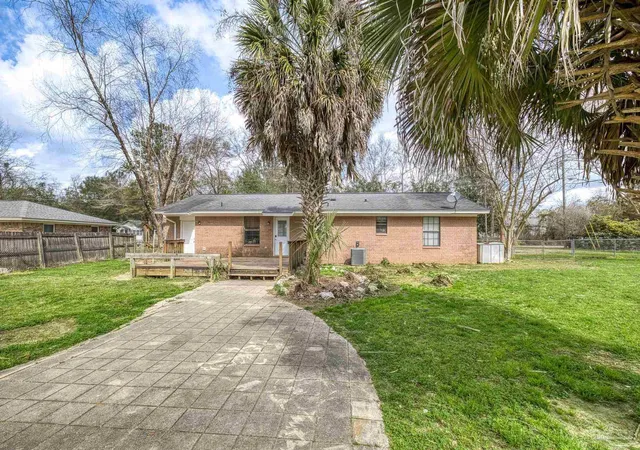 Homes for sale in Cantonment, FL | 3525 Applewood Ln, Cantonment, FL 32533 | MLS# 678053