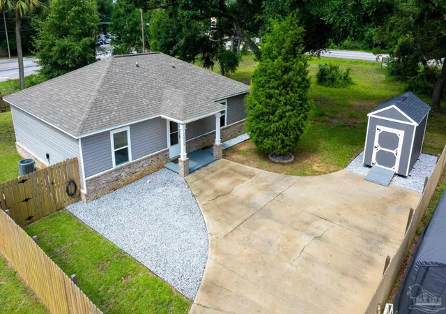 Photo 1 of Single family home for sale at 2606 Gulf Beach Hwy, Pensacola, FL 32507 | MLS# 684892 | Listing updated on 2026-09-11