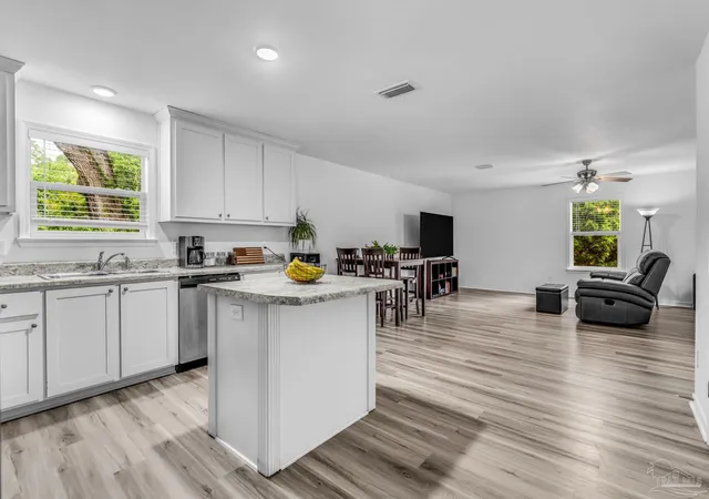 Photo 3 of Single family home for sale at 2606 Gulf Beach Hwy, Pensacola, FL 32507 | MLS# 684892 | Listing updated on 2026-09-11