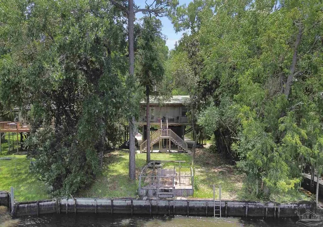 Photo 2 of Single family home for sale at 5985 N Airport Rd, Milton, FL 32583 | MLS# 687826 | Listing updated on 2026-08-31
