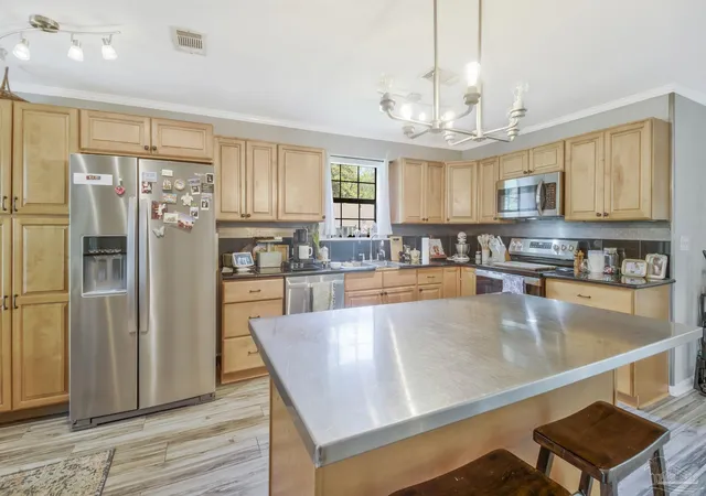 Photo 3 of Single family home for sale at 5985 N Airport Rd, Milton, FL 32583 | MLS# 687826 | Listing updated on 2026-08-31