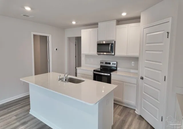 4th image of 8139 Fox Hunt Dr, Milton, FL 32583 | MLS# 676145