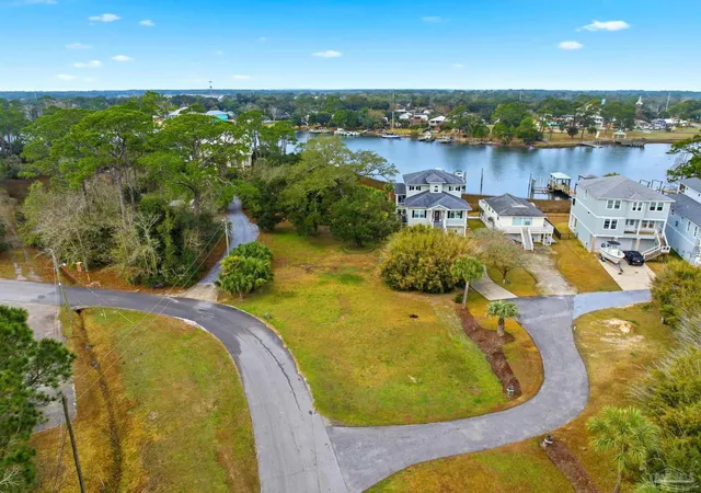 3rd image of 405 Creary St, Pensacola, FL 32507 | MLS# 680133