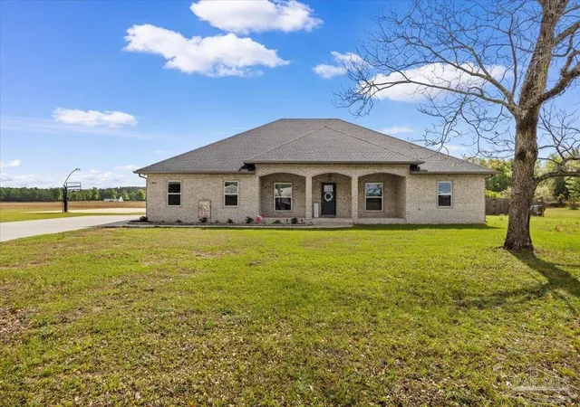 Photo 3 of Single family home for sale at 9258 Roy Cook Rd, Milton, FL 32571 | MLS# 680369 | Listing updated on 2026-08-28