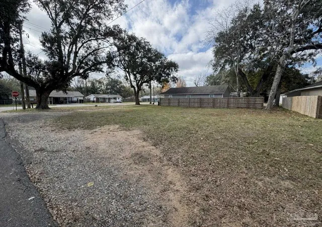 Homes for sale in Pensacola, FL | 8411 Cherry Ave, Pensacola, FL 32534 | MLS# 675373