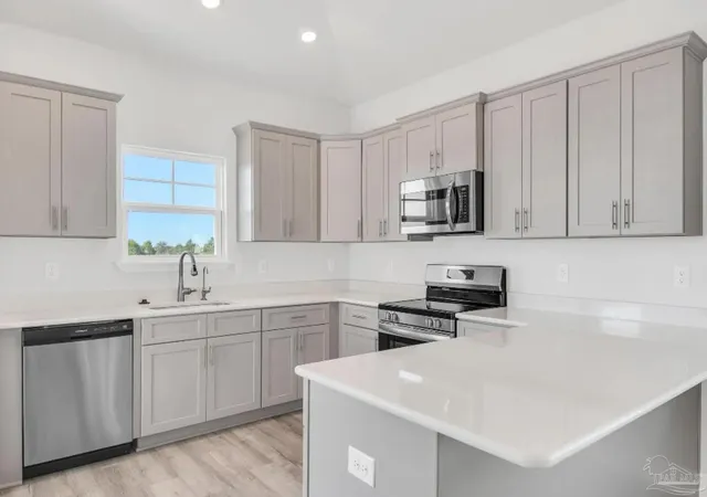 Homes for sale in Pace, FL | 5887 Grayton Park Ln, Pace, FL 32571 | MLS# 678576