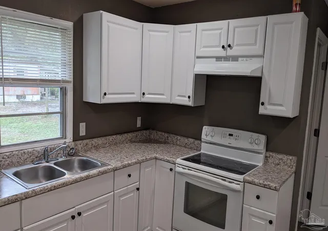 2nd image of 8320 Binkley St, Pensacola, FL 32514 | MLS# 683322