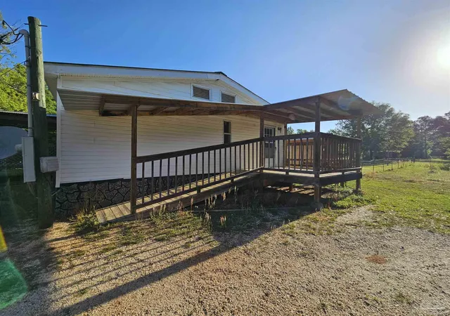 4th image of 5300 Persimmon Hollow Rd, Milton, FL 32583 | MLS# 681431