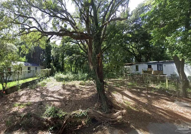 Photo 1 of Land for sale at 743 Citrus St, Pensacola, FL 32505 | MLS# 687997 | Listing updated on 2026-08-25
