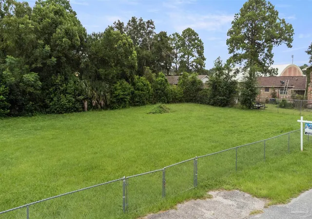Photo 15 of Land for sale at 2540 N Z St, Pensacola, FL 32505 | MLS# 688129 | Listing updated on 2026-08-31