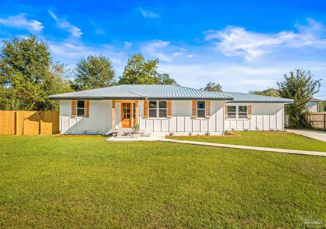 Photo 3 of Sale Pending at 216 W 9 1/2 Mile Rd, Pensacola, FL 32534 | MLS# 660475 | Listing updated on 2026-04-29