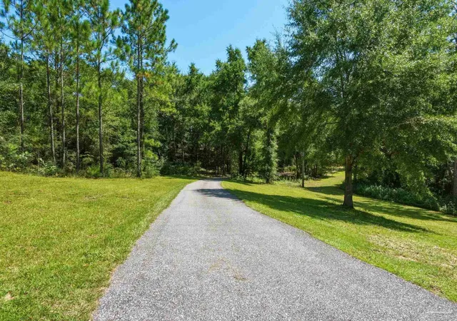 Photo 5 of Single family home for sale at 3540 Buckhorn Rd, Crestview, FL 32539 | MLS# 688130 | Listing updated on 2026-08-27