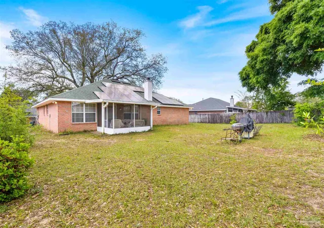 Photo 3 of Single family home for sale at 7191 Rampart Way, Pensacola, FL 32505 | MLS# 681010 | Listing updated on 2026-09-17