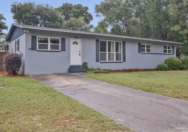 Photo 2 of Single family home for sale at 724 Woodmere Dr, Pensacola, FL 32503 | MLS# 684613 | Listing updated on 2026-09-25