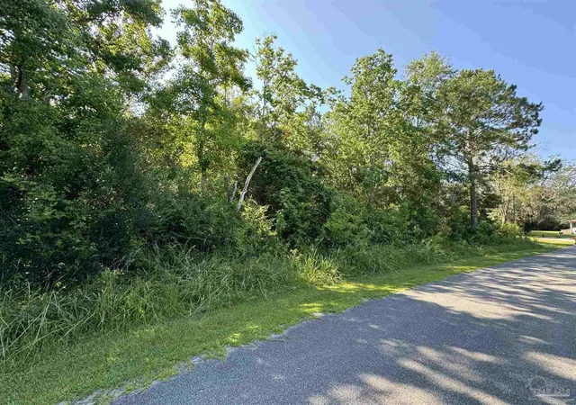 Photo 3 of Land for sale at 10 E Casa Grande Ln, Milton, FL 32583 | MLS# 648182 | Listing updated on 2026-05-25