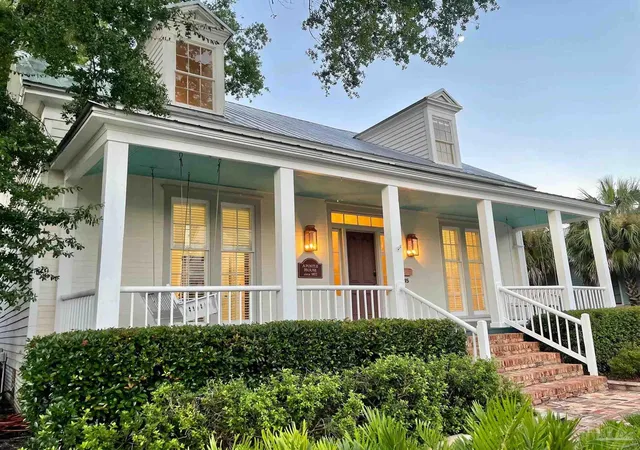 image of 245 E Intendencia St, Pensacola, FL 32502 | MLS# 685164