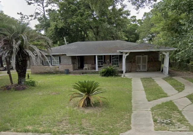 Photo 3 of Single family home for sale at 928 Barcia Dr, Pensacola, FL 32503 | MLS# 683928 | Listing updated on 2026-09-30