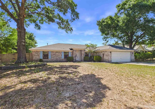 Photo 2 of Single family home for sale at 6073 Strickland Pl, Pensacola, FL 32506 | MLS# 683035 | Listing updated on 2026-09-14