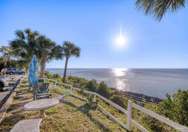 2nd image of 600 Scenic Hwy, Pensacola, FL 32503