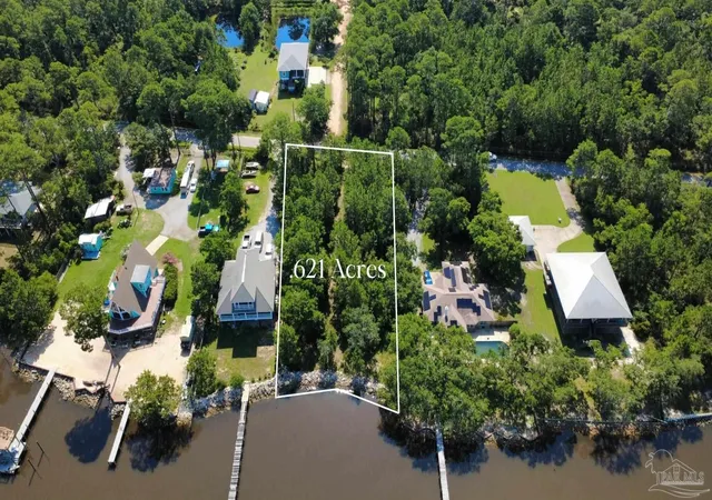 2nd image of 879 Dolphin Rd, Milton, FL 32583 | MLS# 685381