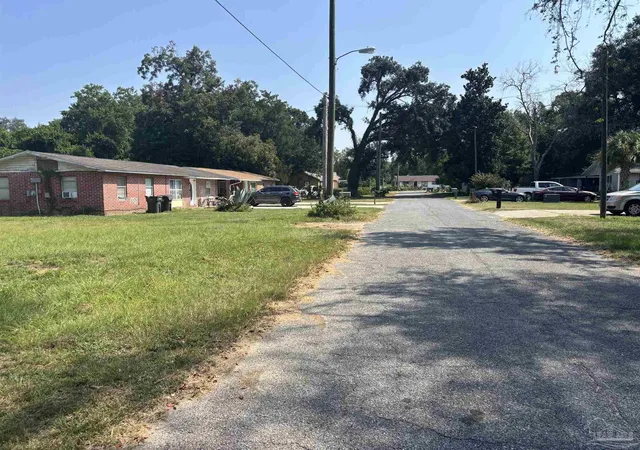 4th image of 3810 Ward Blvd, Pensacola, FL 32505 | MLS# 671882