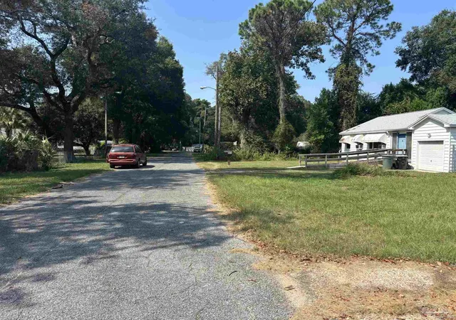 5th image of 3810 Ward Blvd, Pensacola, FL 32505 | MLS# 671882