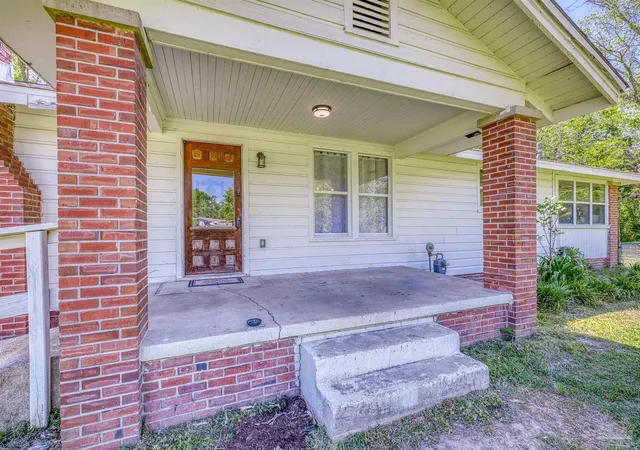 Photo 2 of Single family home for sale at 1985 Tate Rd, Cantonment, FL 32533 | MLS# 680975 | Listing updated on 2026-09-11