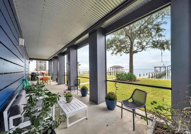 Homes for sale in Freeport, FL | 36 Creek Harbour Blvd, Freeport, FL 32439 | MLS# 685311