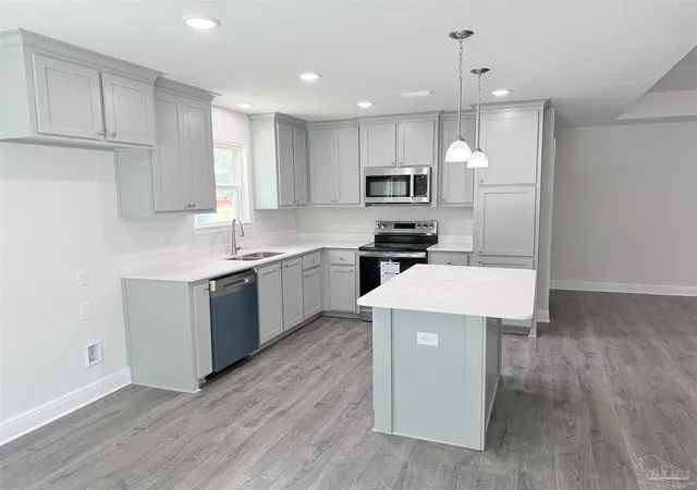 Photo 3 of Single family home for sale at 9708 Angel Oak Dr, Pensacola, FL 32526 | MLS# 688069 | Listing updated on 2026-09-10