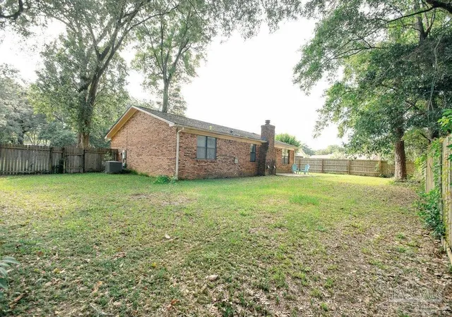 Photo 3 of Single family home for sale at 2266 Country Pl Cir, Pensacola, FL 32534 | MLS# 684773 | Listing updated on 2026-08-31