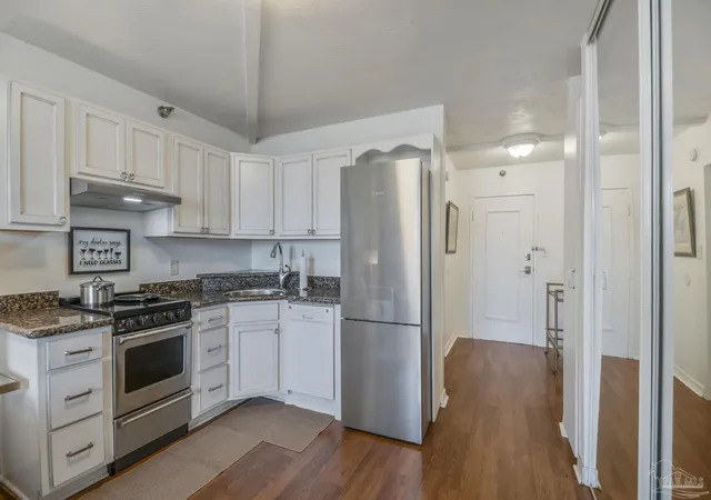 4th image of 224 E Gdn St, Pensacola, FL 32502
