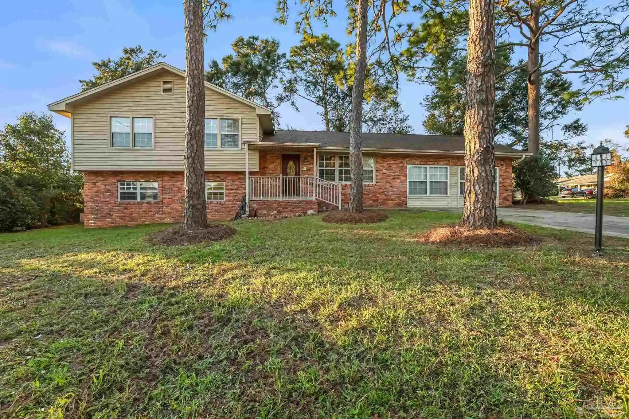 Photo 1 of Single family home for sale at 6031 Drexel Rd, Pensacola, FL 32504 | MLS# 689883 | Listing updated on 2026-10-22
