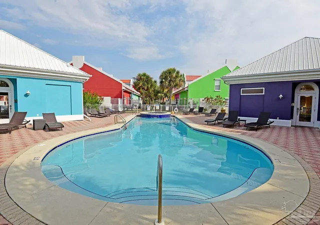 Photo 4 of Townhouse for sale at 13936 Playa Way, Pensacola, FL 32507 | MLS# 665058 | Listing updated on 2026-10-03
