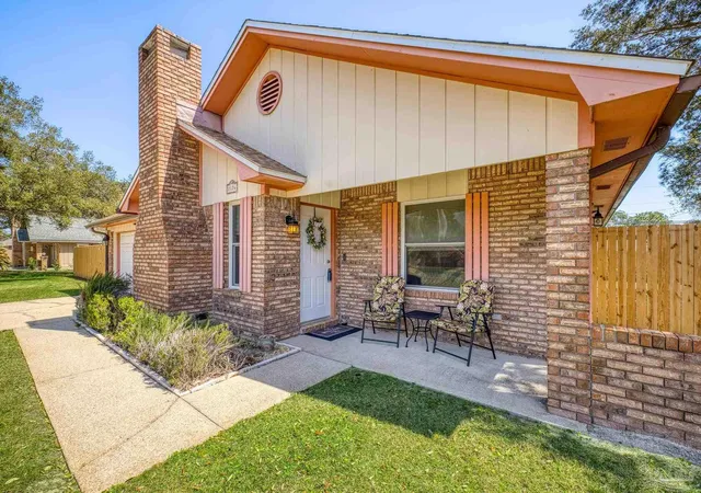 Photo 1 of Single family home for sale at 2176 Calle De Cantabria, Navarre, FL 32566 | MLS# 679669 | Listing updated on 2026-09-21