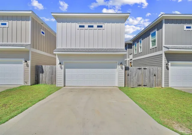 2nd image of 1141 W Romana St, Pensacola, FL 32502 | MLS# 677865