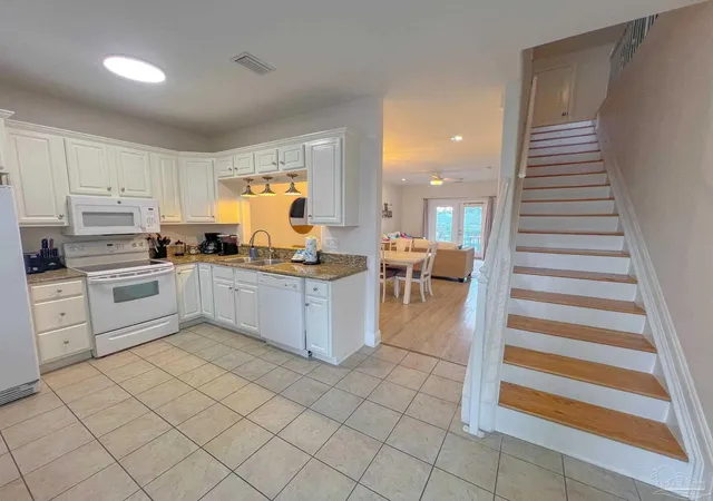 Photo 4 of Townhouse for sale at 6079 Valhalla Ave, Pensacola, FL 32507 | MLS# 683740 | Listing updated on 2026-10-20