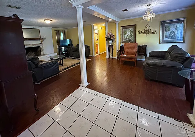 5th image of 210 Man O War Cir, Cantonment, FL 32533 | MLS# 673869