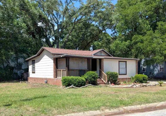 2nd image of 10 Kennington Dr, Pensacola, FL 32507 | MLS# 685129