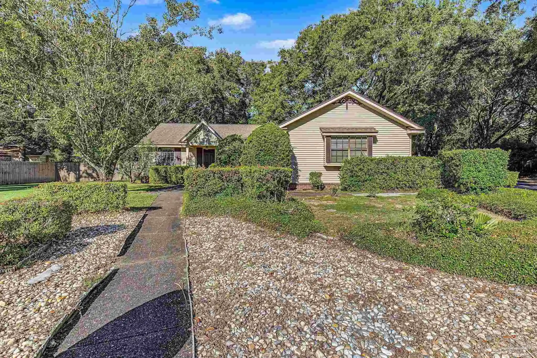 Photo 1 of Single family home for sale at 10068 Fox Run Cir, Pensacola, FL 32514 | MLS# 690386 | Listing updated on 2026-10-22