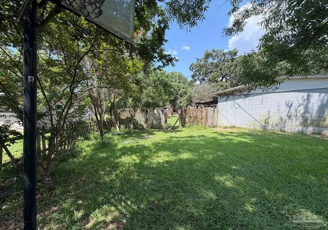 16th image of 108 Tonawanda Dr, Pensacola, FL 32506 | MLS# 685606