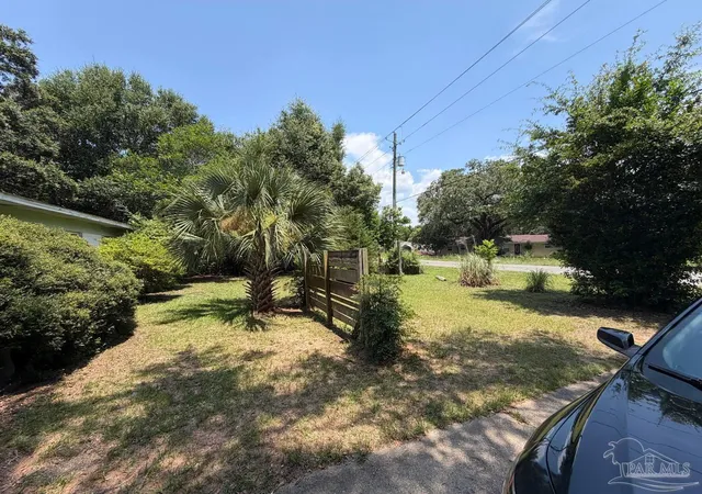 2nd image of 108 Tonawanda Dr, Pensacola, FL 32506 | MLS# 685606