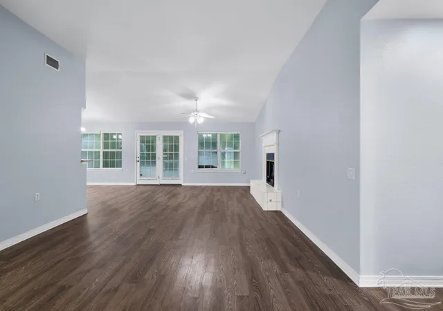 3rd image of 1039 Brownfield Rd, Pensacola, FL 32526 | MLS# 684569
