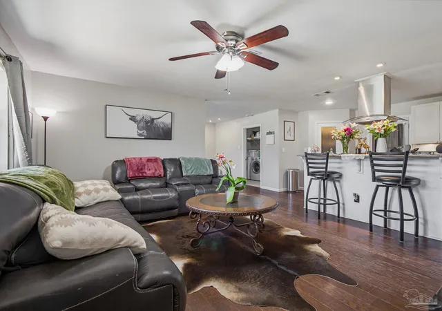 Photo 3 of Single family home for sale at 5517 Woodcrest Dr, Milton, FL 32583 | MLS# 683653 | Listing updated on 2026-08-03