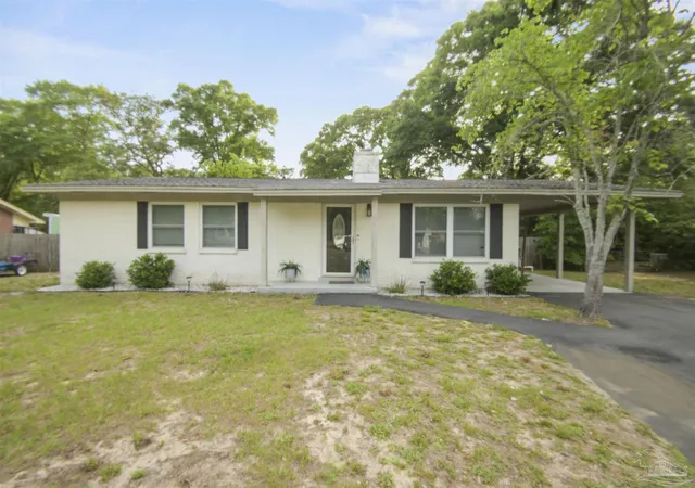 Homes for sale in Fort Walton Beach, FL | 219 Pilgrim Ave, Fort Walton Beach, FL 32547 | MLS# 681920